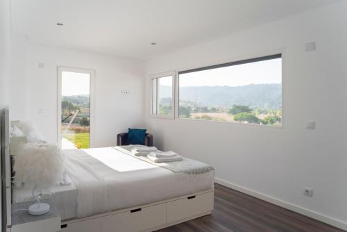 Amazing Sintra- Private Pool & Views by LovelyStay