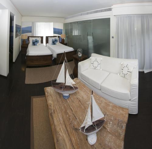 Gallery image of Dhevatara Beach Hotel in Grand'Anse Praslin