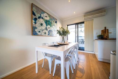 Φωτογραφία από το άλμπουμ του Higher Ground on Seaview σε Henley Beach South