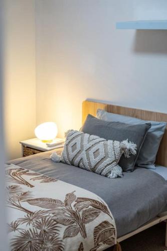 Gallery image of Amazon at Seacombe Gardens in Sturt