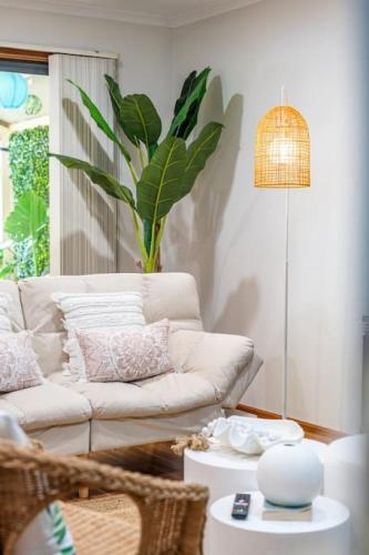 Gallery image of Amazon at Seacombe Gardens in Sturt
