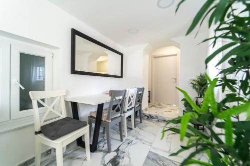 Blue Eden in Zadar Old Town Private Penthouse