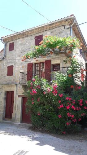 Maison proche rivière - 6 à 8 personnes