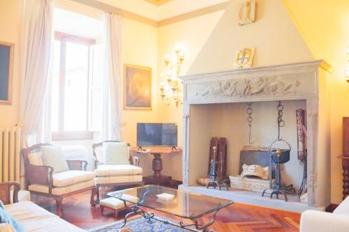 Brunelleschi Imperial House