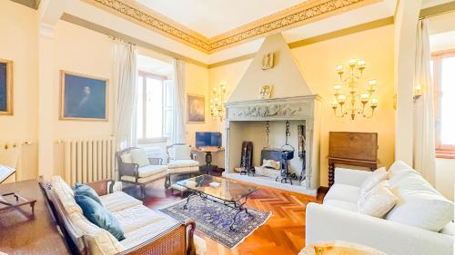 Brunelleschi Imperial House