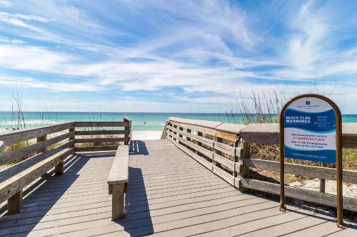 Fotografie z fotogalerie ubytování Beach Bum Hideaway - 30A Seagrove Beach Single Level Home minutes from Seaside v destinaci Santa Rosa Beach
