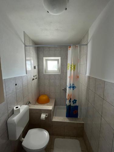 Kúpeľňa v ubytovaní Apartments Edina