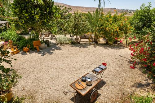 Tafat's Haven Lodgeにある庭