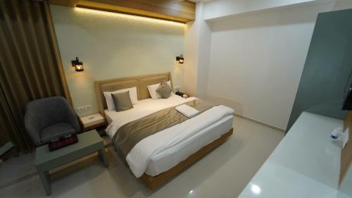 Hotel The Grand Crystal – Photos 3