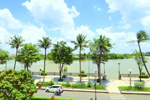 Bcons Riverside Hotel Binh Duong – Photos 4
