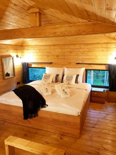 Tree Houses Olszankaにあるベッド