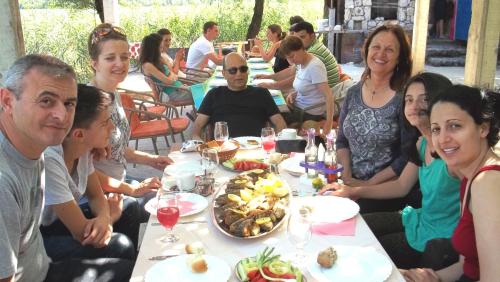 Επισκέπτες που μένουν στο Karuc Apartments