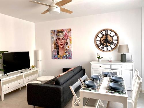 Apartamento Luz de Conil AIRE ACONCIONADO Y WIFI -SOLO FAMILIAS O PAREJA- NO ACEPTAMOS GRUPOS-