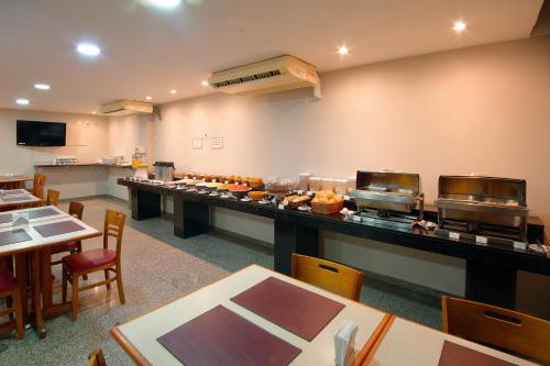 Jídlo v hotelu nebo okolí