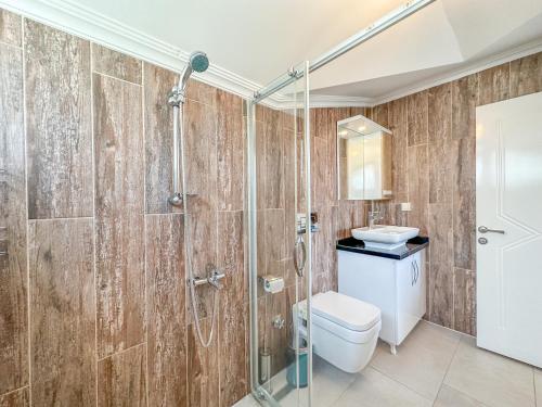 Koupelna v ubytování Villa Alya, spacious 4 bed villa with private pool