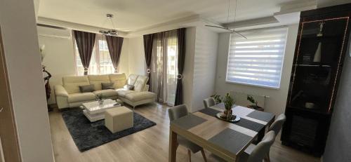N.Cristian Apartment 1138 Budapest, 2 Meder utca B lph. 5. em. 504 ajtó kép - 3