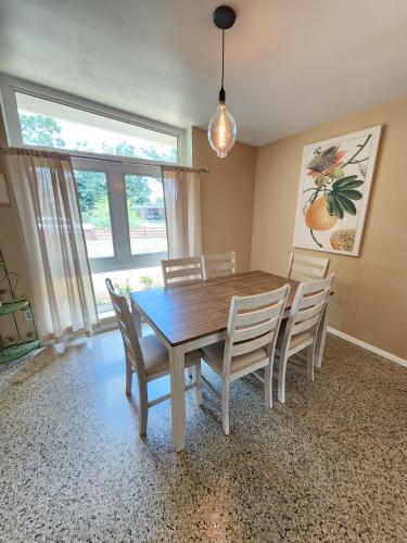 Gambar di galeri bagi GardenHouse @AudubonPark Sleeps 8 di Orlando