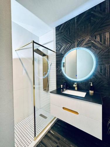 Ένα μπάνιο στο Pasavento - Modern Tiny Suite