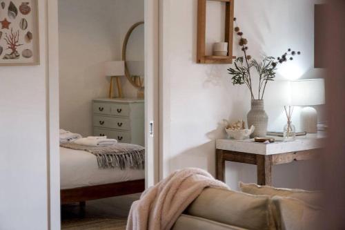 Postel nebo postele na pokoji v ubytování Blue Gum on Bruny