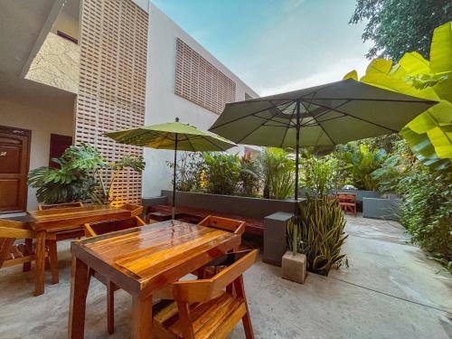 Κήπος έξω από το HOTEL KOOKAY VALLADOLID