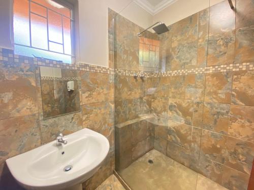 Un baño de Magoebaskloof Mountain Lodge