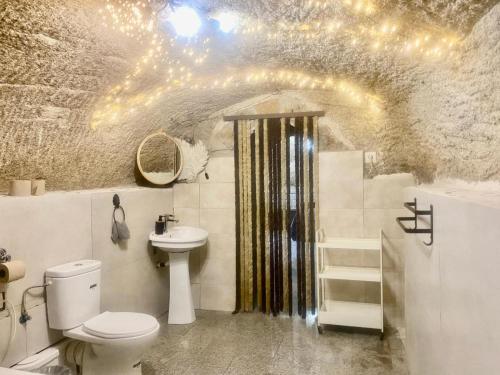 Ett badrum på Cueva romántica - Jacuzzi