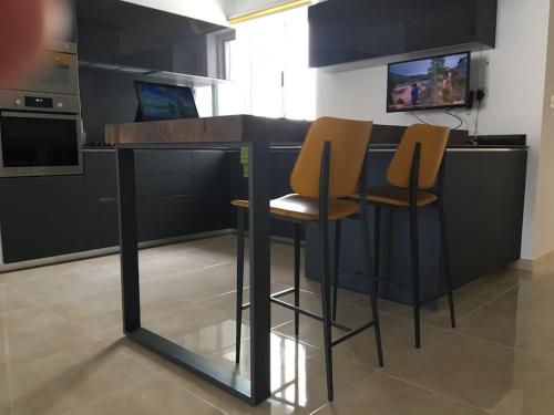 Dapur atau dapur kecil di Champagne Supernova Penthouse