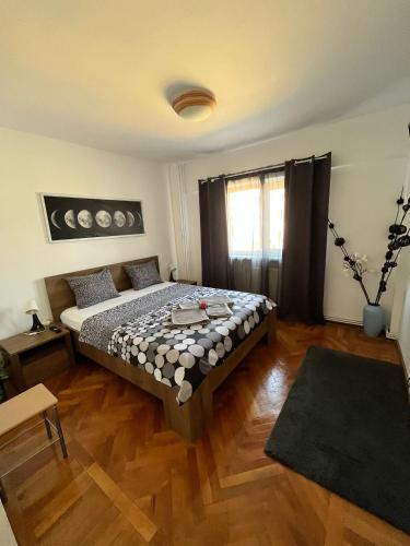 Ένα ή περισσότερα κρεβάτια σε δωμάτιο στο Picadilly Apartment