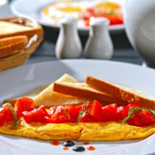 Đồ ăn tại/gần nhà khách