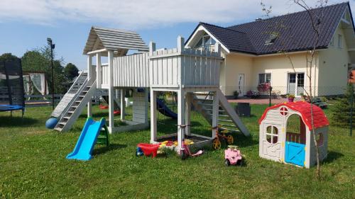 Ο χώρος παιχνιδιού για παιδιά στο Apartamenty Malwa