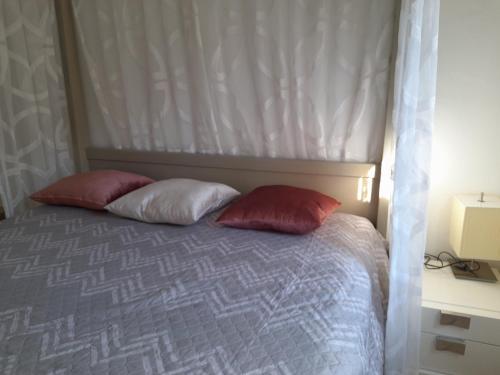 Postel nebo postele na pokoji v ubytování Townhouse Rustik Portoroz