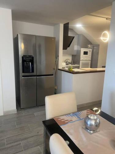 Palm Beach Apartment in La Duquesa