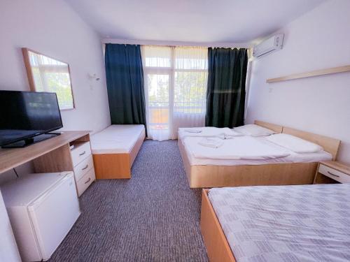 Gallery image of CE Napfény Hotel in Siófok