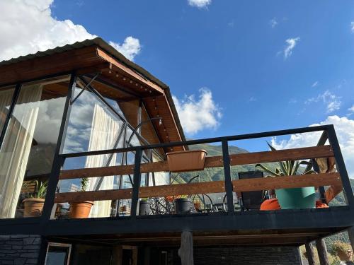 Balkón nebo terasa v ubytování Panorama Complex Kazbegi