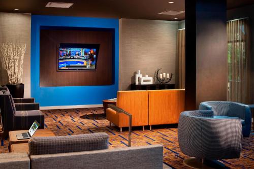 Courtyard by Marriott Orlando Lake Buena Vista in the Marriott Village Image