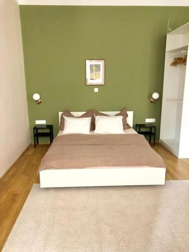 City Centre - Best location, big & new 110 m2 apt