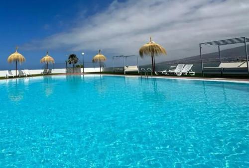 Penthouse 3 bedrooms, ocean view, near Siam Park