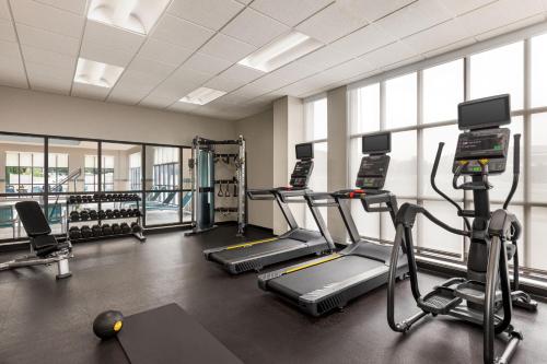 a gym with several treadmills and cardio machines at TownePlace Suites by Marriott Harrisburg West/Mechanicsburg in Mechanicsburg