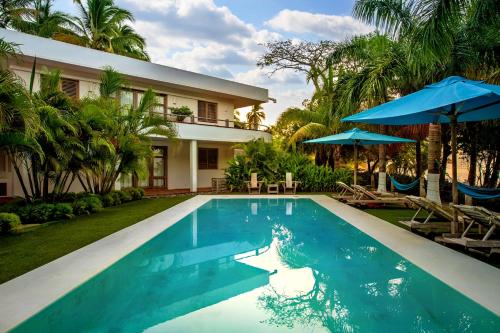 Bazén v ubytování OP Signature ApartHotel & Luxury Villas nebo v jeho okolí