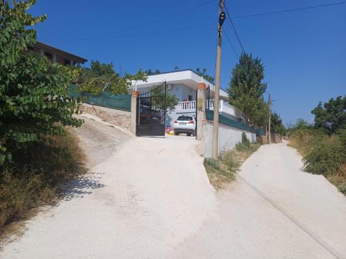Villa Lindja Diellit - Image 8
