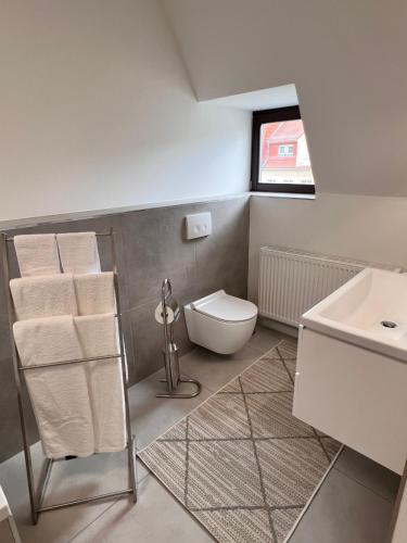 Koupelna v ubytování Apartment Kander 140 m2 mit Massagesessel