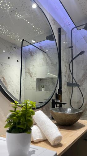 Bany a Luxe home
