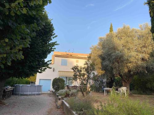 maison avec vue à la penne sur huveaune