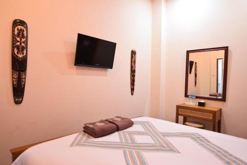 TV a/nebo společenská místnost v ubytování The Cabin Hotel Mantrijeron