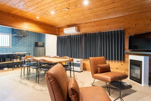 Dapur atau dapur kecil di The Lodge Yamanakako by nestate ふじ