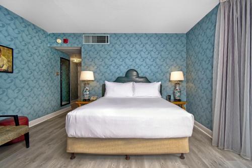 Hotel Fiona Image
