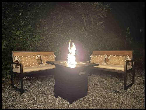 Gambar di galeri bagi Firefly Season Glamping di Sevierville