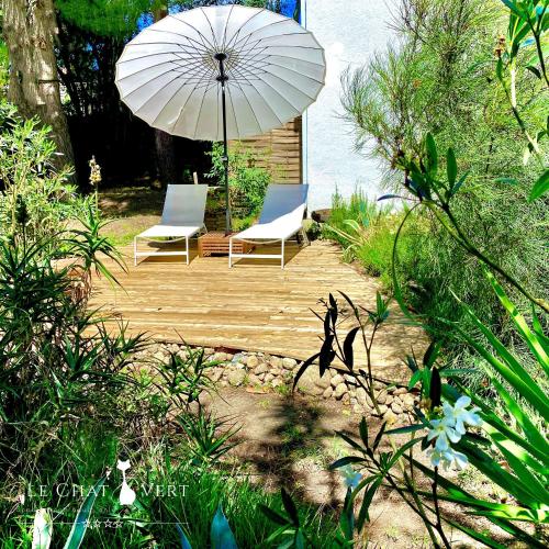 Κήπος έξω από το Le Chat Vert - Appartements Adults Only