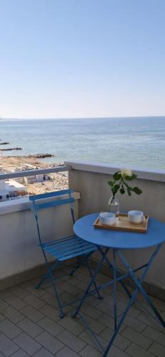 LAMAR SUITES Seafront Apartments – Photos 5