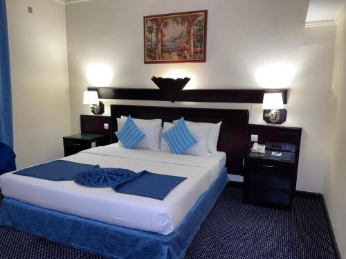 Claridge Hotel